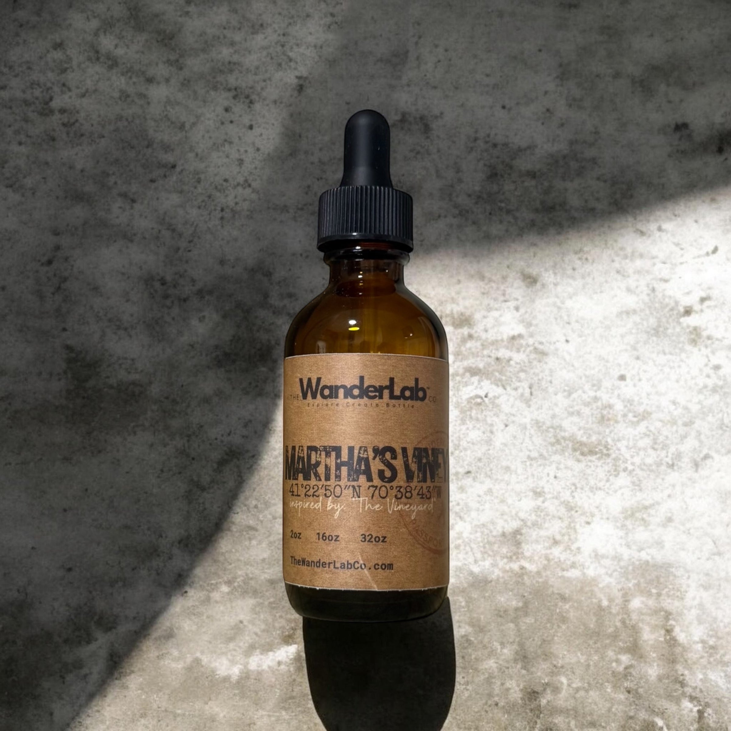 2oz sample size Marthas Vineyard fragrance oil for professional soap and candle makers.